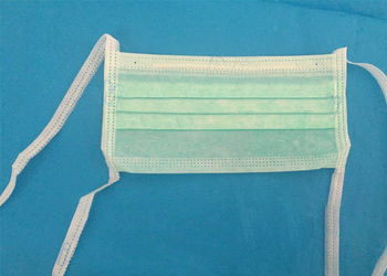 Custom 3 Ply Non Woven Face Mask , Sterile Disposable Earloop Face Mask supplier
